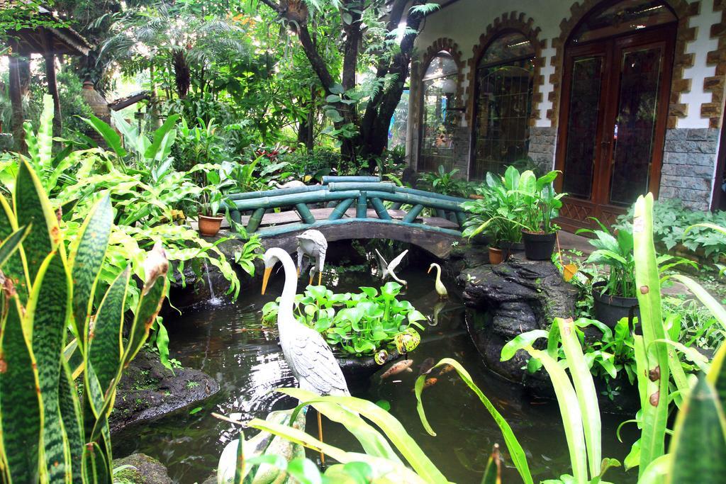 Hotel Taman Sari Sukabumi Exterior foto